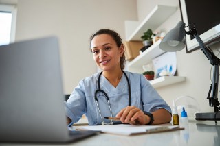 5 ways to close the 10-year digital gap in the NHS